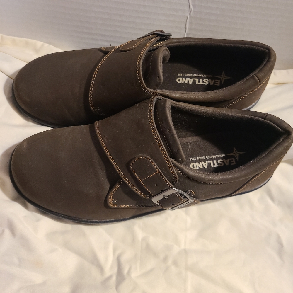 EASTLAND WOMEN'S SIZE 7.5 BROWN LEATHER LOAFERS NEW WITHOUT BOX - Picture 2 of 6